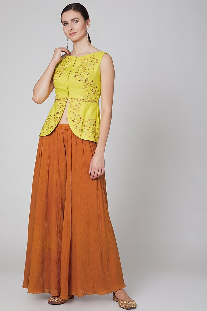 Yellow & Orange Embroidered Pant Set by Kudi Pataka Designs