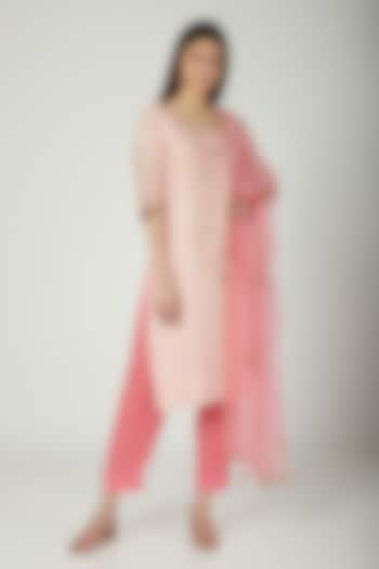 Pink Chanderi Sequins Hand Embroidered Kurta Set For Girls by Mini Pataka by Kudi Pataka Designs  at Pernia's Pop Up Shop