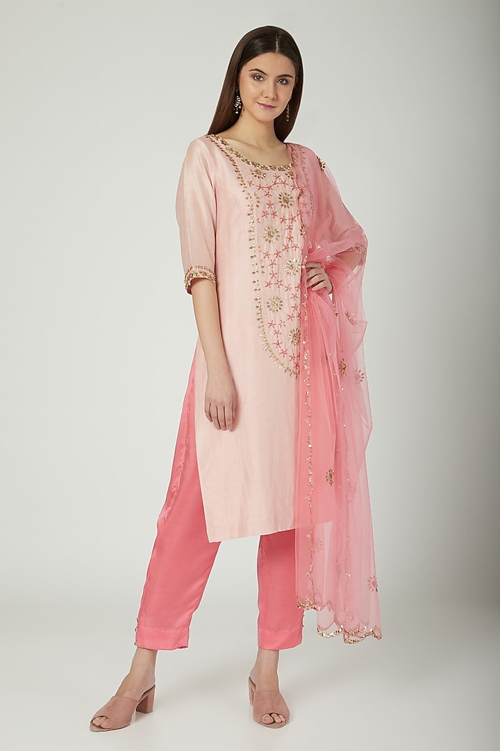 Pink Chanderi Sequins Hand Embroidered Kurta Set For Girls by Mini Pataka by Kudi Pataka Designs  at Pernia's Pop Up Shop