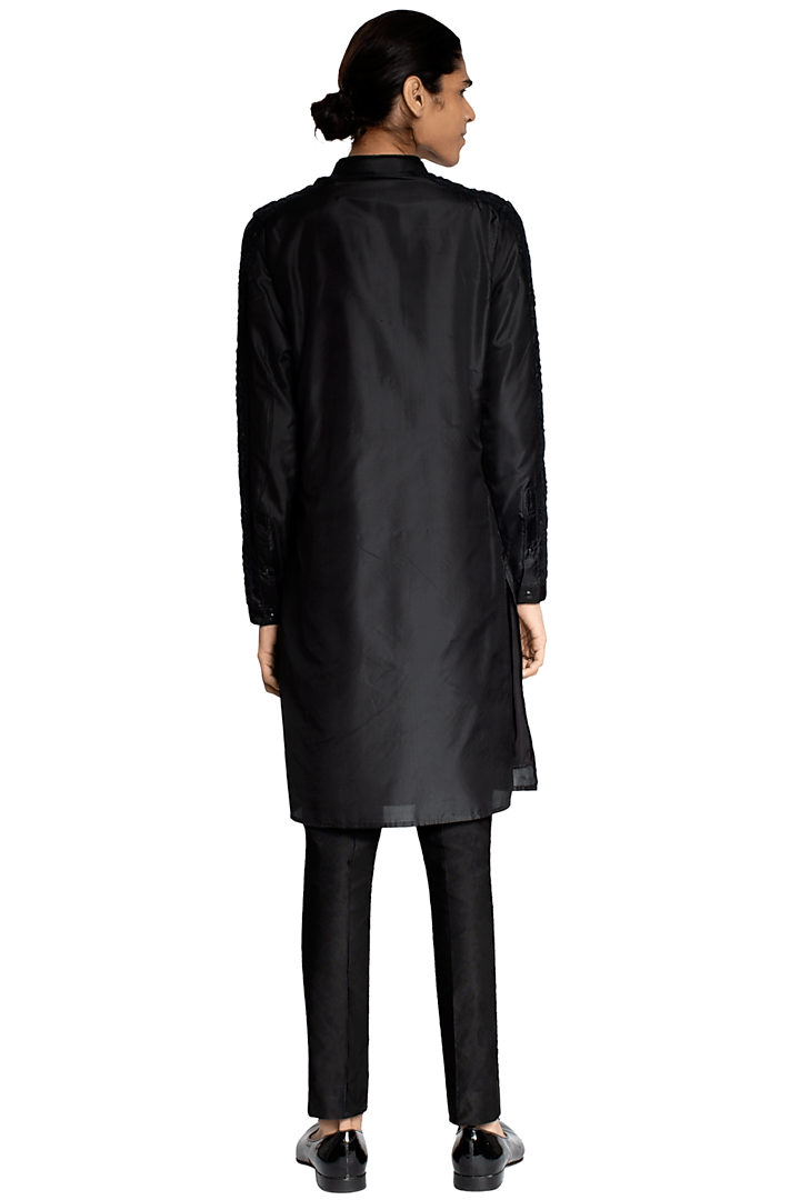 Black Linen Satin Kurta by Kunal Rawal at Pernia's Pop Up Shop