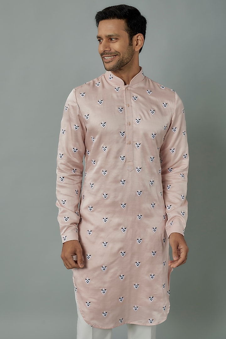 Blush Pink Linen Satin Embroidered Kurta by Kunal Rawal at Pernia's Pop Up Shop