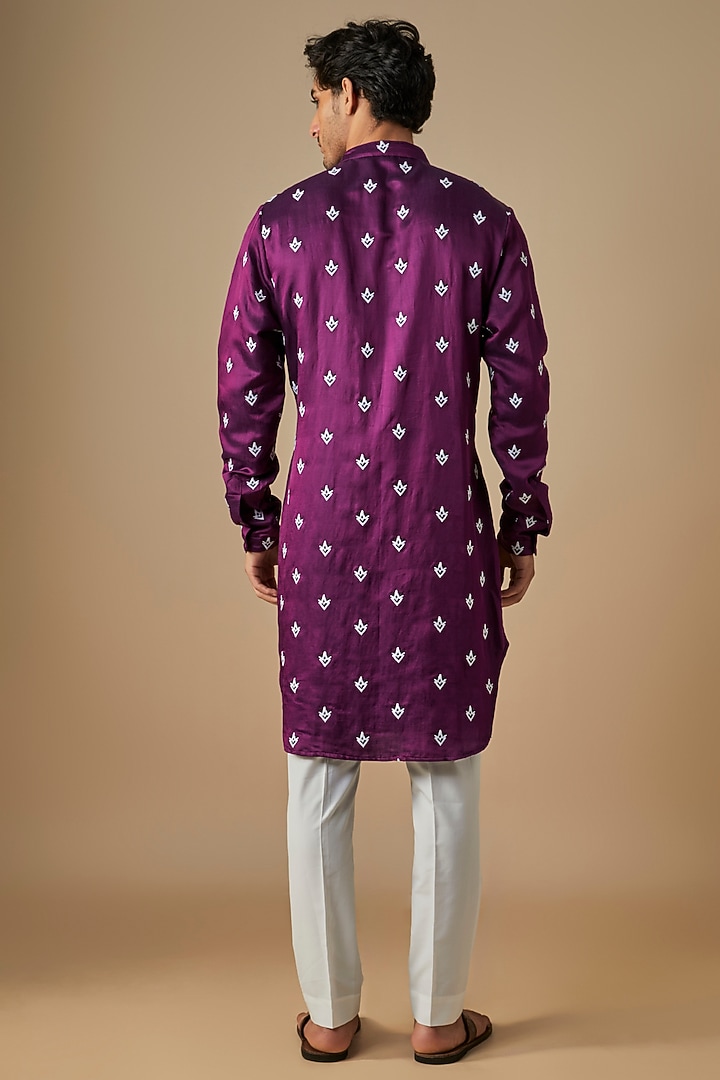 Magenta Linen Satin Embroidered Kurta by Kunal Rawal at Pernia's Pop Up Shop