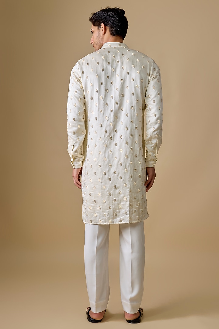 Vanilla-Colored Blended Silk Kurta by Kunal Rawal at Pernia's Pop Up Shop