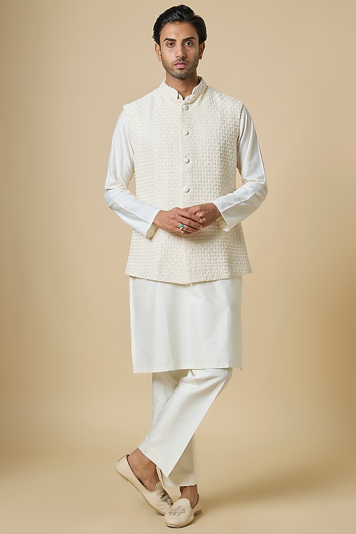 Vanilla-Colored Silk Bundi Jacket by Kunal Rawal at Pernia's Pop Up Shop
