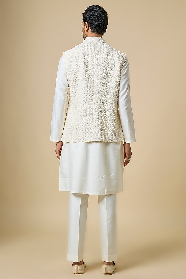 Vanilla-Colored Silk Bundi Jacket by Kunal Rawal at Pernia's Pop Up Shop