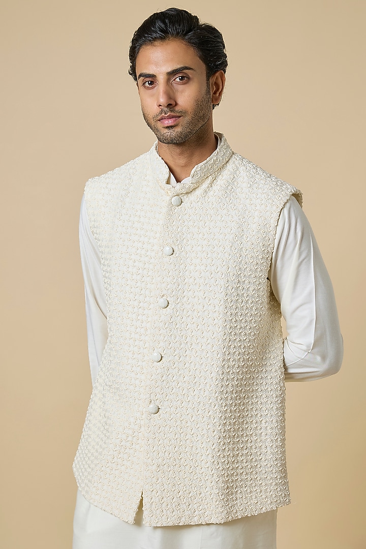 Vanilla-Colored Silk Bundi Jacket by Kunal Rawal at Pernia's Pop Up Shop