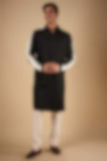 Black Linen Satin Kurta by Kunal Rawal at Pernia's Pop Up Shop
