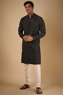 product-color-Black