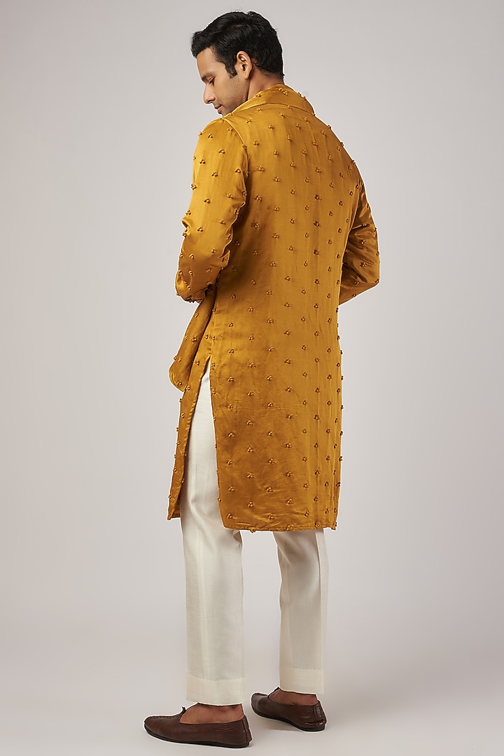 Mustard Linen Satin Embroidered Kurta With Stole by Kunal Rawal at Pernia's Pop Up Shop