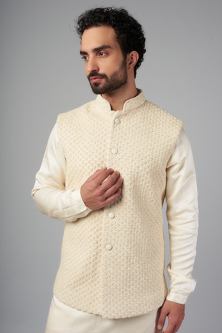 Vanilla Suiting Thread Embroidered Nehru Jacket Set by Kunal Rawal at Pernia's Pop Up Shop
