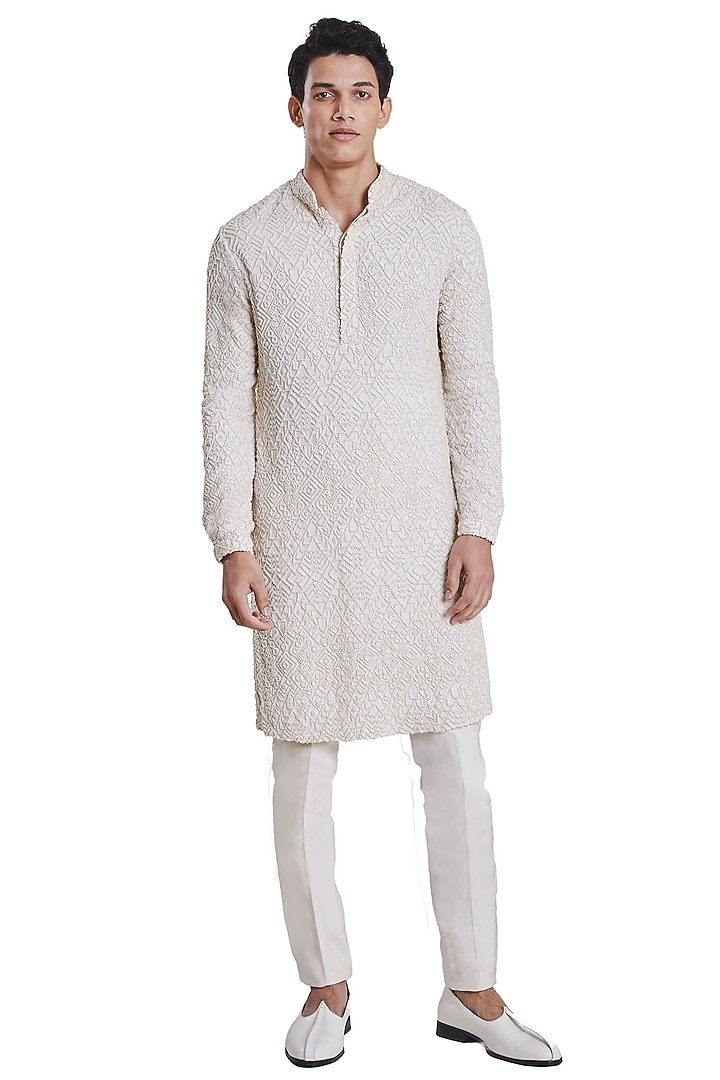 Vanilla White Knotted Pattern Kurta by Kunal Rawal at Pernia's Pop Up Shop