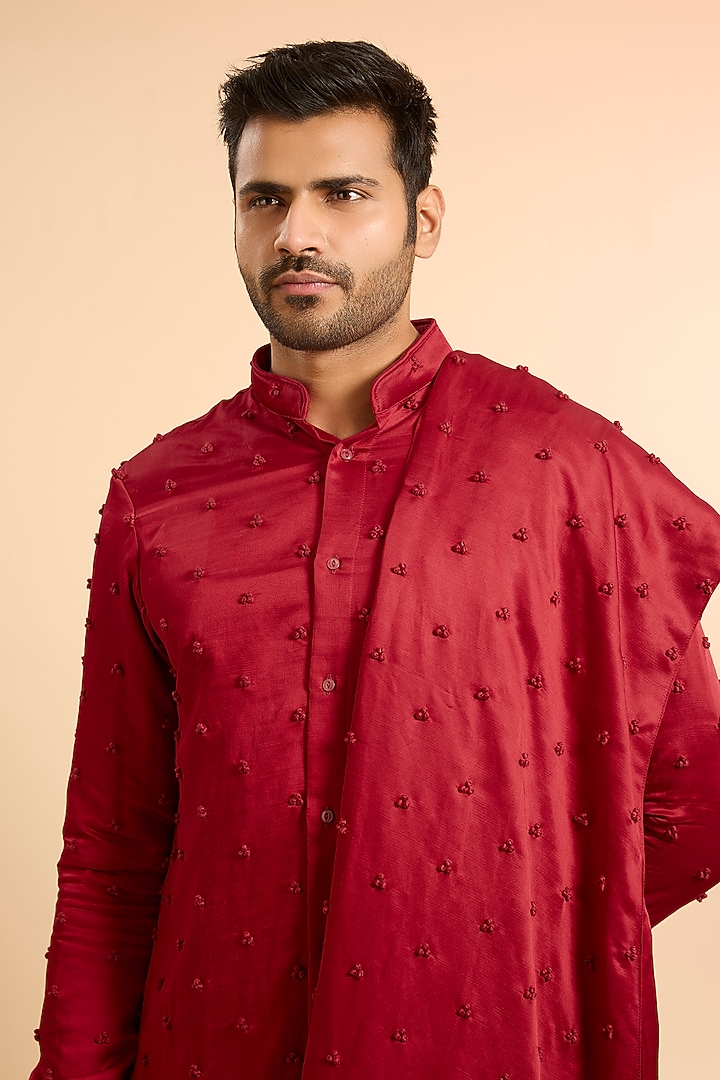 Bright Red Linen Satin Kurta With Dupatta by Kunal Rawal at Pernia's Pop Up Shop