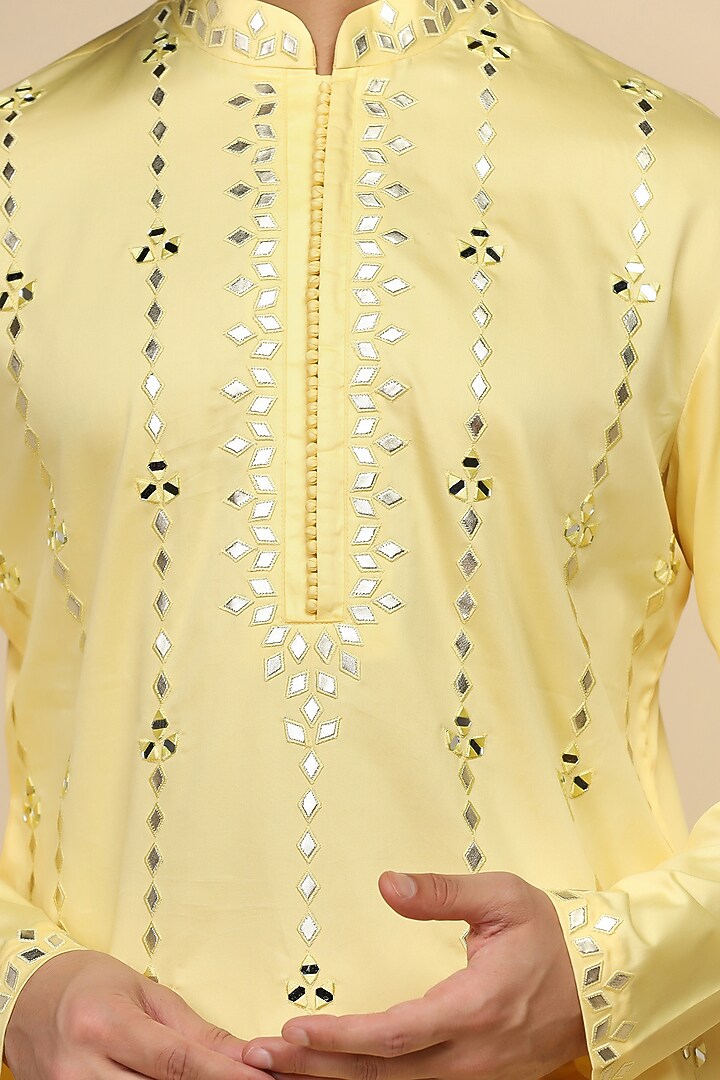 Yellow Giza Cotton Mirror Embroidered Kurta Set by Kushal's Men at Pernia's Pop Up Shop