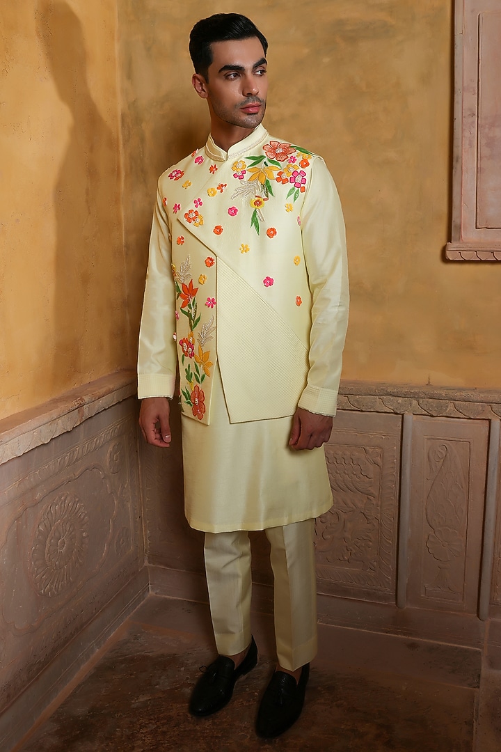 Mellow Yellow Viscose Silk Applique Embellished Bundi Set by Kushal's Men at Pernia's Pop Up Shop