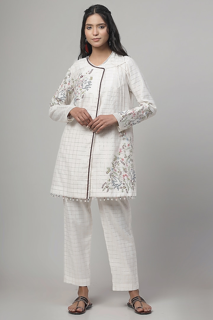 White Chanderi Embroidered Jacket Set by Kushani at Pernia's Pop Up Shop