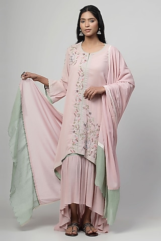 Blush Pink Chanderi Silk Embroidered Kurta Set by Kushani