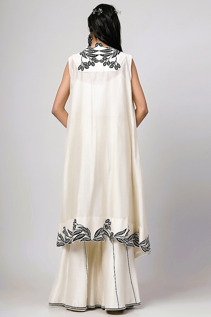 Porcelain White Chanderi Silk Applique Embroidered Cape Set by Kushani at Pernia's Pop Up Shop