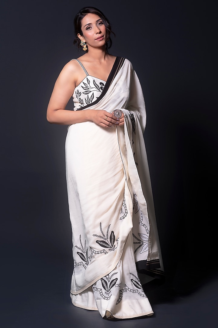 Ivory Cotton Silk Floral Applique Embroidered Scalloped Saree Set by Kushani