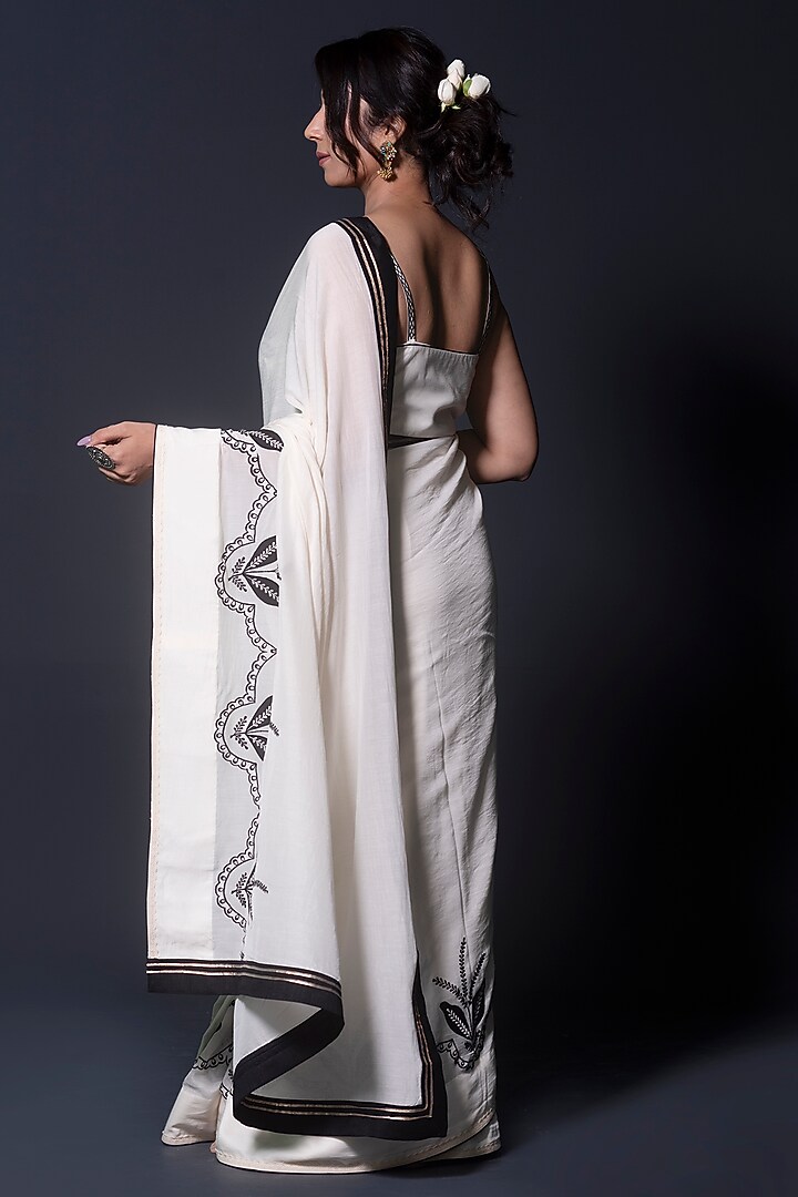 Ivory Cotton Silk Floral Applique Embroidered Scalloped Party Wear Saree Set by Kushani at Pernia's Pop Up Shop