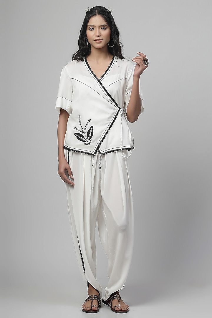 Porcelain White Chanderi Silk Applique Embroidered Co-Ord Set by Kushani at Pernia's Pop Up Shop