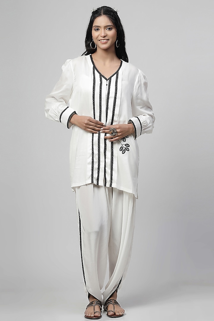 Porcelain White Chanderi Silk Applique Embroidered Tunic Set by Kushani at Pernia's Pop Up Shop