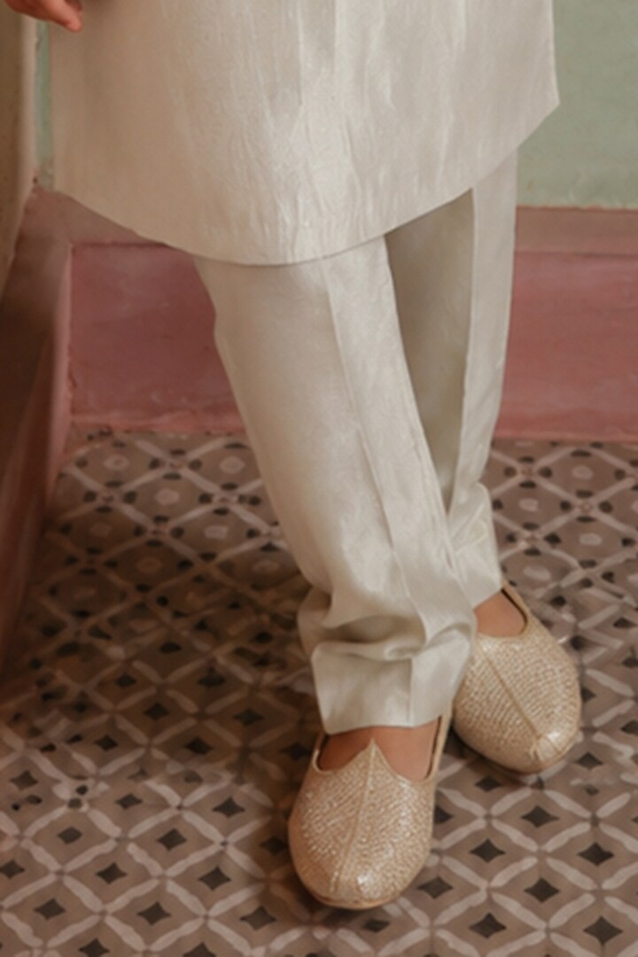 Grey Zari Satin Cutwork Nehru Jacket Set For Boys by Kushal's Kids at Pernia's Pop Up Shop