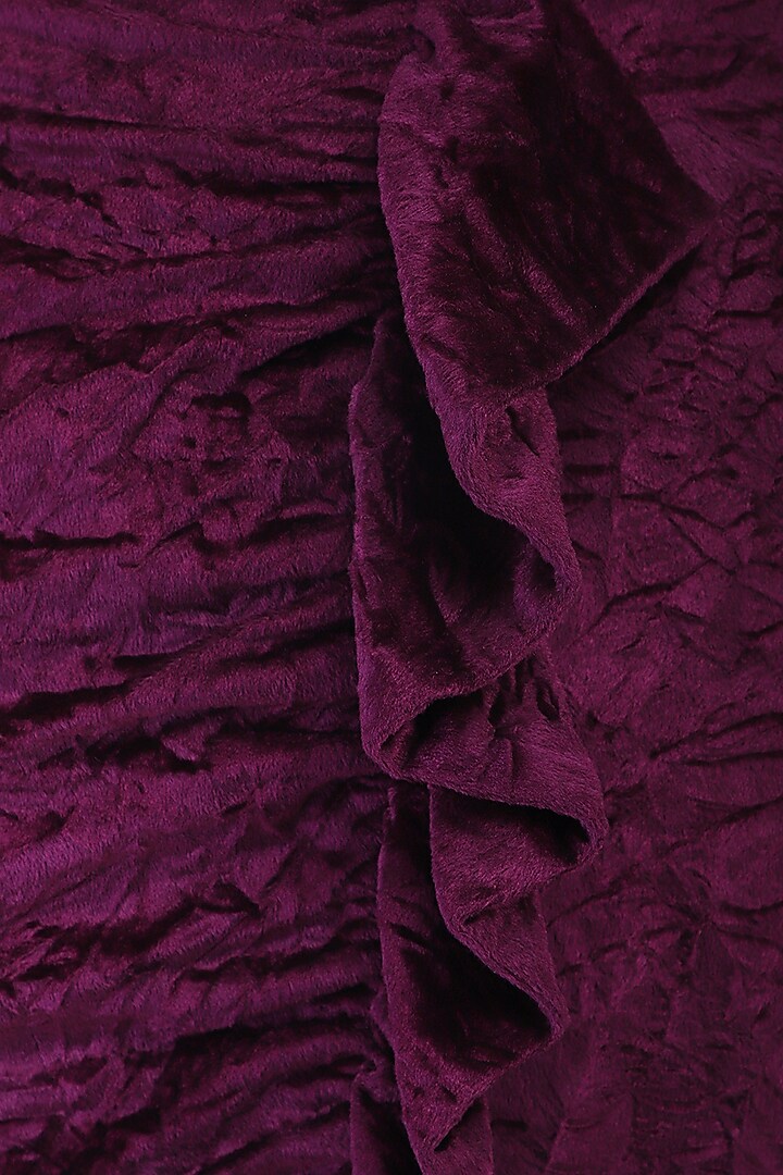 Maroon pleated skirt available only at Pernia's Pop Up Shop.