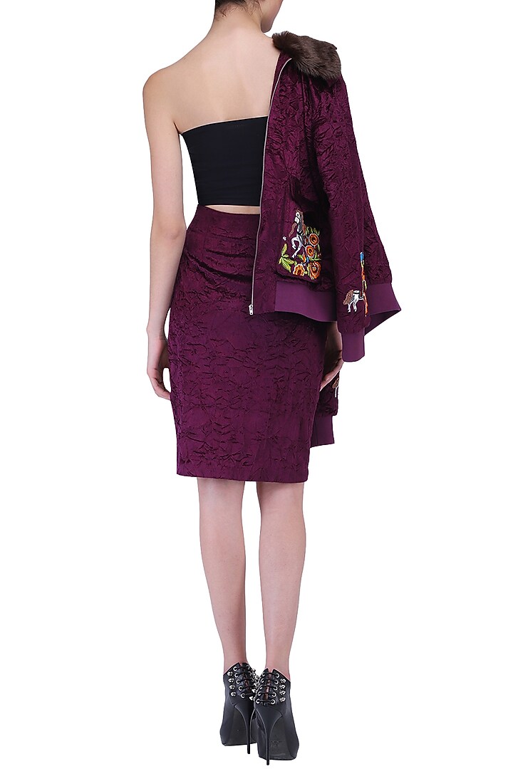 Maroon pleated skirt available only at Pernia's Pop Up Shop.