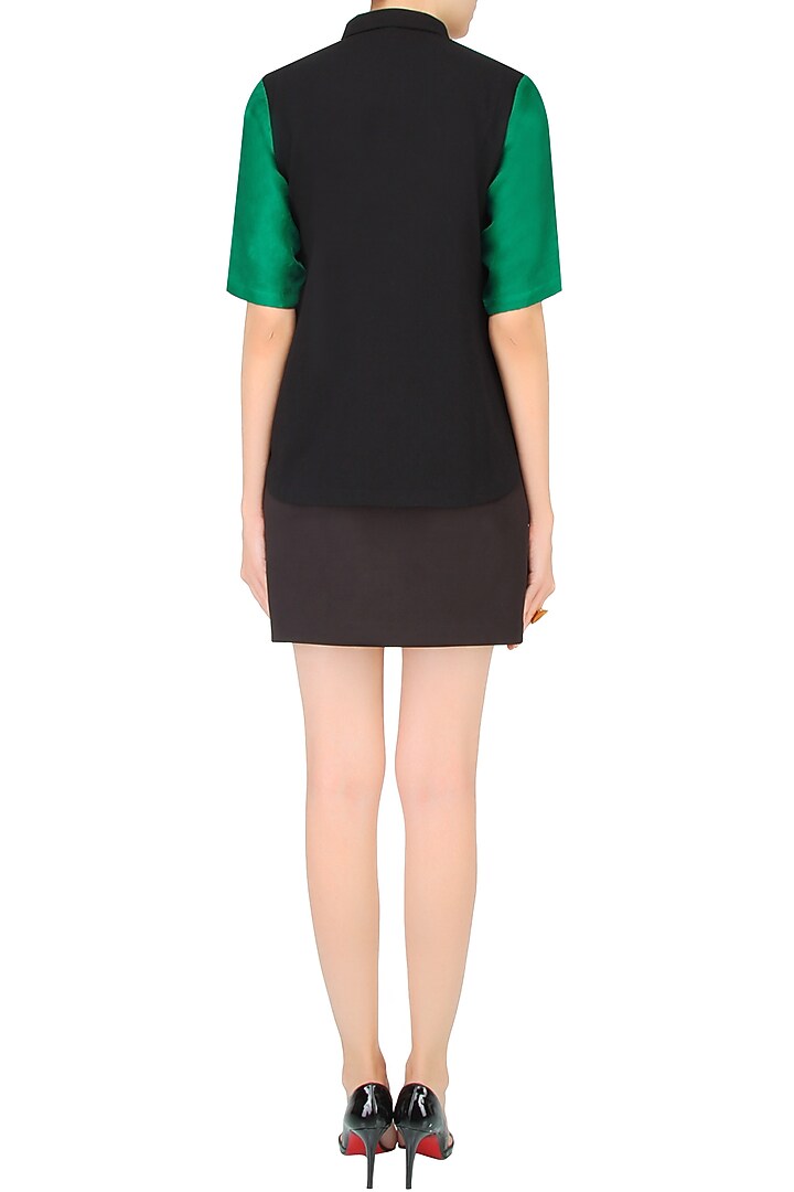 Black and emerald green fringed robot motif shirt available only at Pernia's Pop Up Shop.
