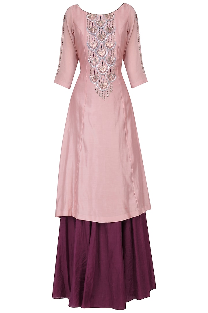 Dusty pink kurta with wine skirt set by Kudi Pataka Designs