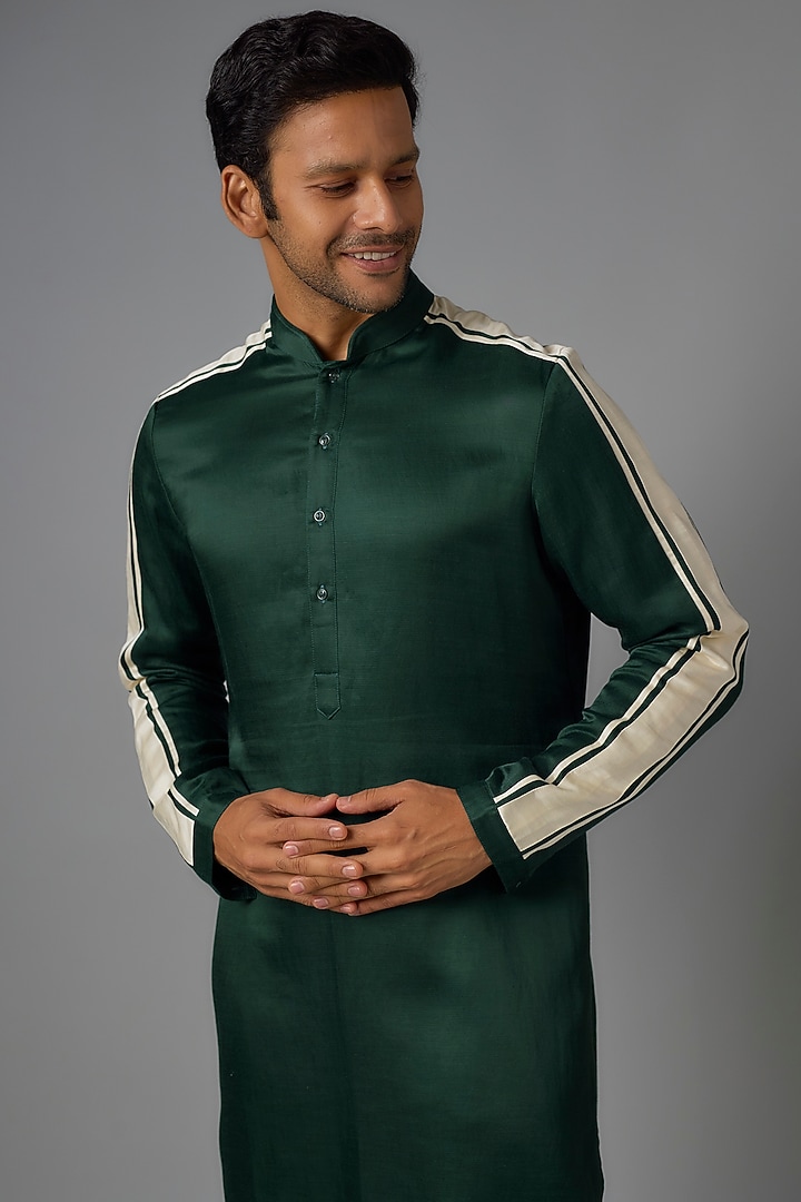 Forest Green & White Linen Satin Kurta by Kunal Rawal at Pernia's Pop Up Shop