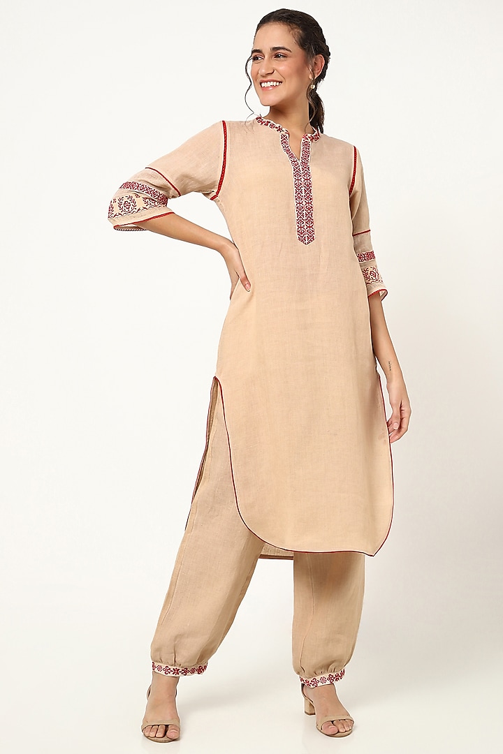 Sand Beige Linen Kurta Set by Kaveri at Pernia's Pop Up Shop