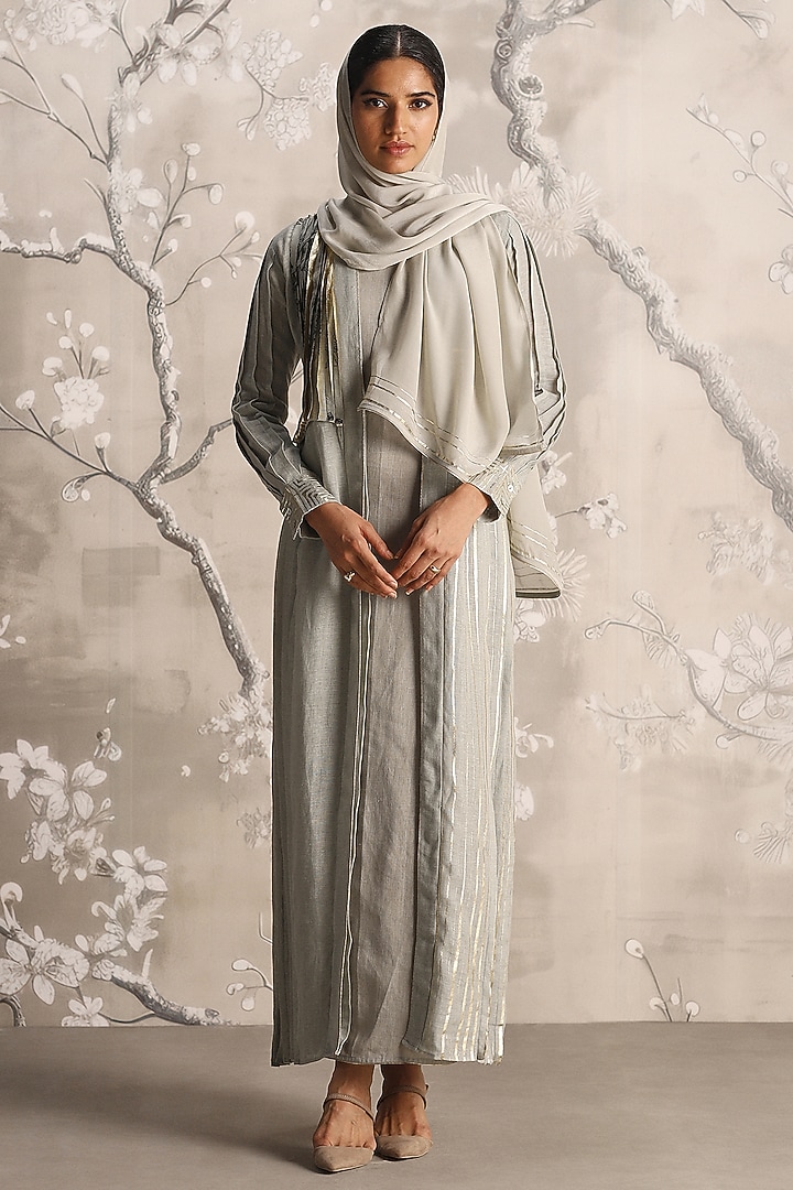 Fern Green Linen Floral Printed Abaya Jacket With Vacation Dress by Kaveri at Pernia's Pop Up Shop