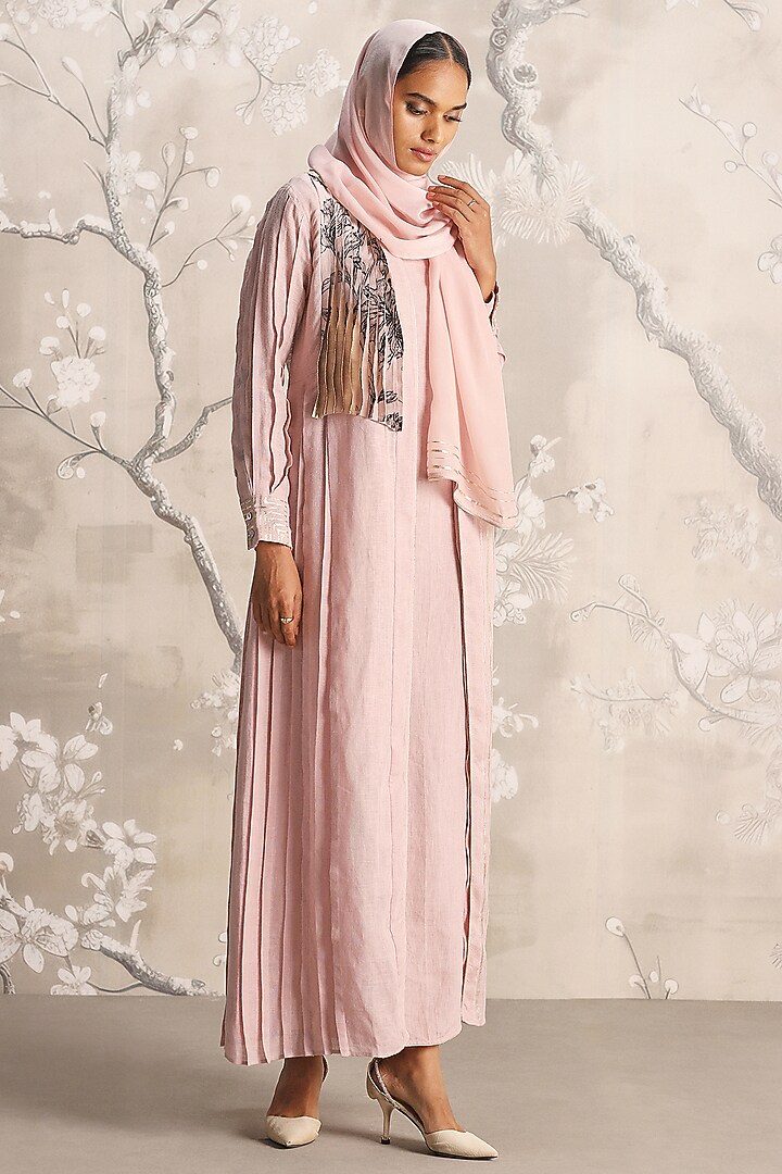 Shadow Rose Linen Floral Printed Abaya Jacket With Vacation Dress by Kaveri at Pernia's Pop Up Shop