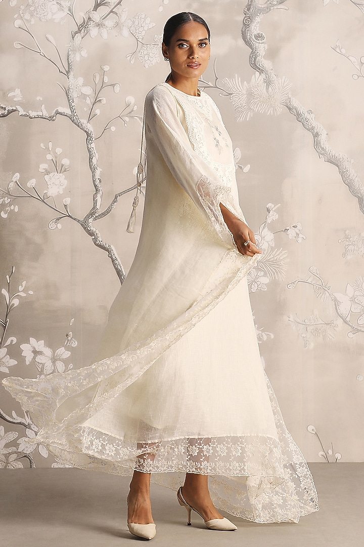 Off-White Linen Embroidered Kaftan by Kaveri at Pernia's Pop Up Shop