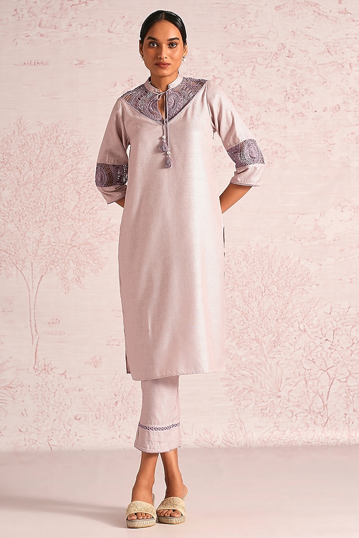 Mauve Linen Blend Embroidered Kurta Set by Kaveri at Pernia's Pop Up Shop