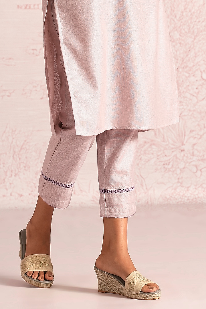 Mauve Linen Blend Embroidered Kurta Set by Kaveri at Pernia's Pop Up Shop