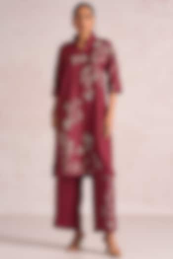 Merlot Linen Blend Floral Printed Kurta Set by Kaveri at Pernia's Pop Up Shop