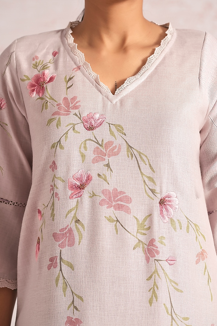 Mauve Linen Blend Floral Printed Kurta Set by Kaveri at Pernia's Pop Up Shop