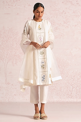 Off-White Linen Blend Printed & Embroidered Kurta Set by Kaveri