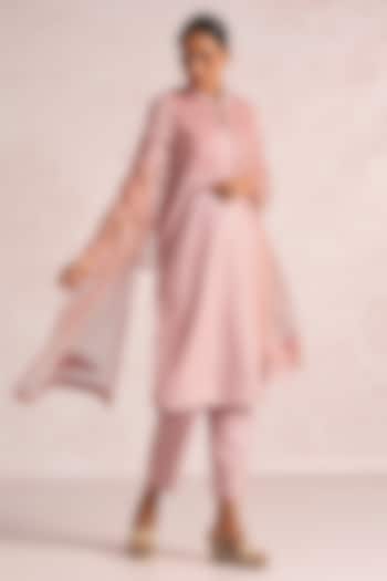 Blush Pink Linen Blend Floral Straight Kurta Set by Kaveri at Pernia's Pop Up Shop