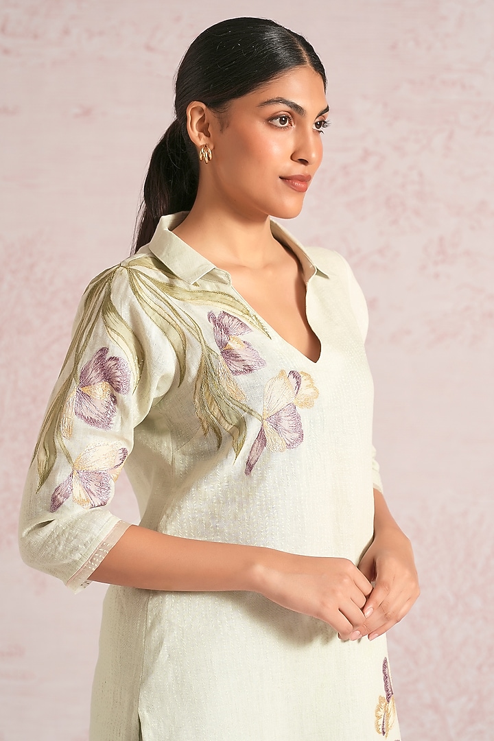 Bonny Green Linen Blend Printed & Embroidered Kurta Set by Kaveri at Pernia's Pop Up Shop