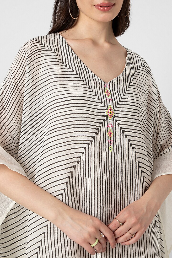 Off-White Linen Hand Screen Printed Kaftan Set by Kaveri at Pernia's Pop Up Shop