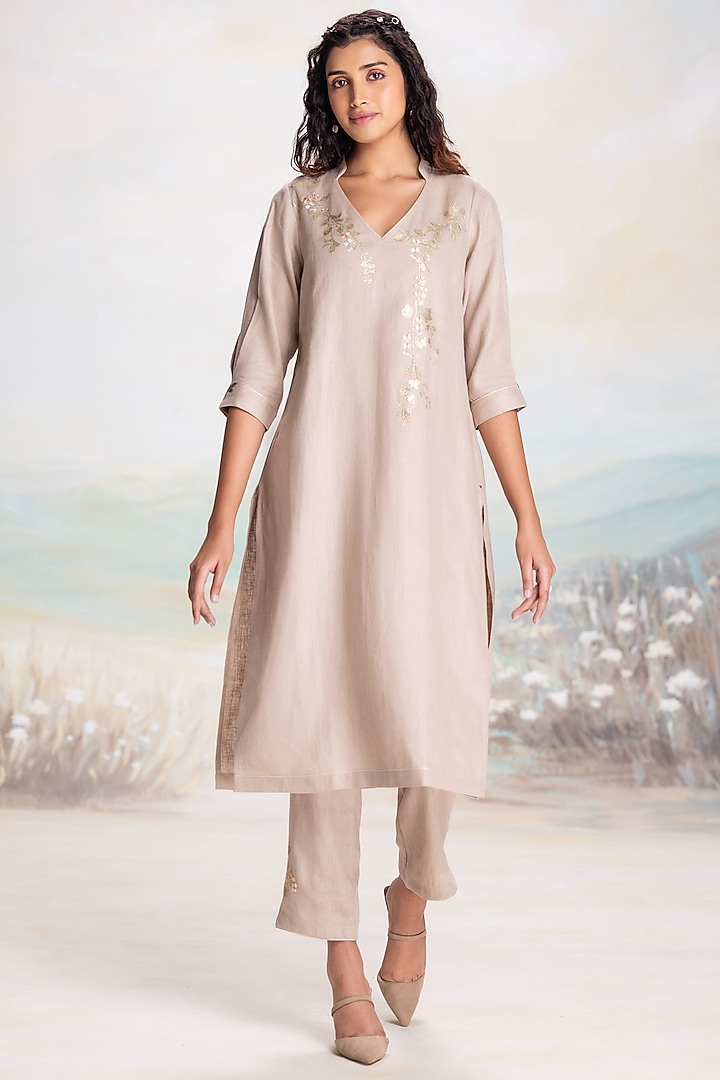 Cement Grey Linen Embroidered Kurta Set by Kaveri at Pernia's Pop Up Shop