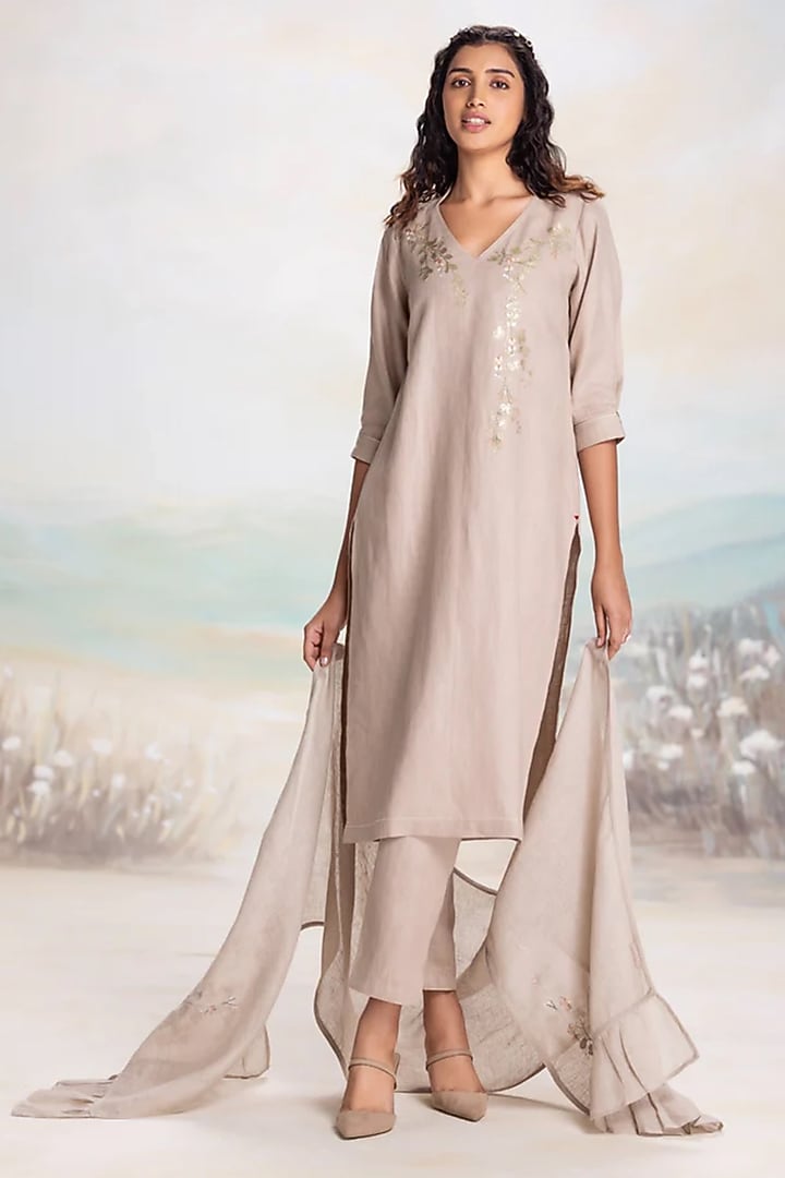 Cement Grey Linen Embroidered Kurta Set by Kaveri at Pernia's Pop Up Shop
