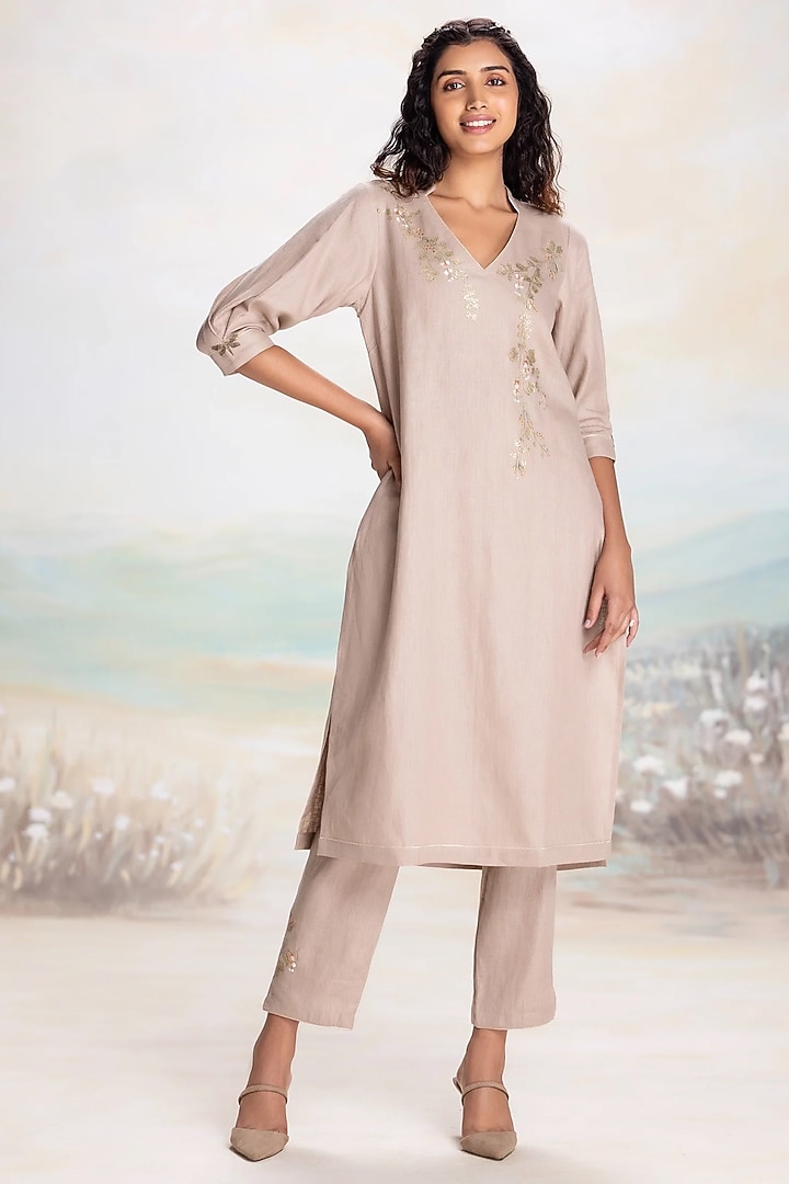 Cement Grey Linen Embroidered Kurta Set by Kaveri at Pernia's Pop Up Shop