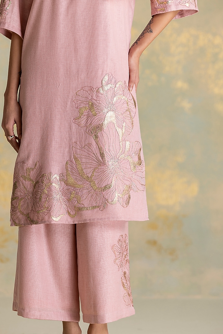 Blush Linen Blend Floral Printed Kurta Set by Kaveri at Pernia's Pop Up Shop