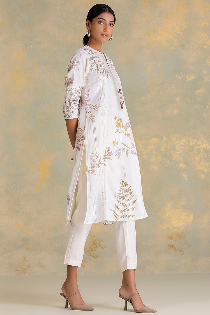 Off-White Linen Blend Screen Printed Kurta Set by Kaveri at Pernia's Pop Up Shop