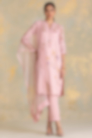 Blush Linen Blend Screen Printed Kurta Set by Kaveri at Pernia's Pop Up Shop