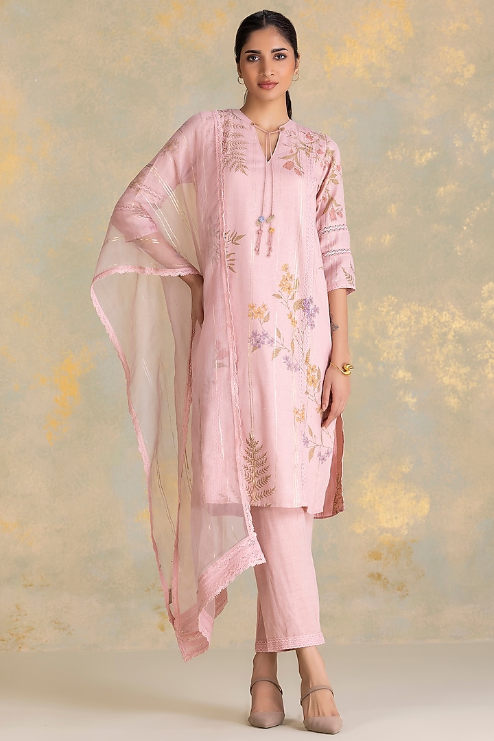 Blush Linen Blend Screen Printed Kurta Set by Kaveri at Pernia's Pop Up Shop